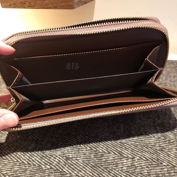 Vegan Leather Clutch Wallet - Picture 6 of 7